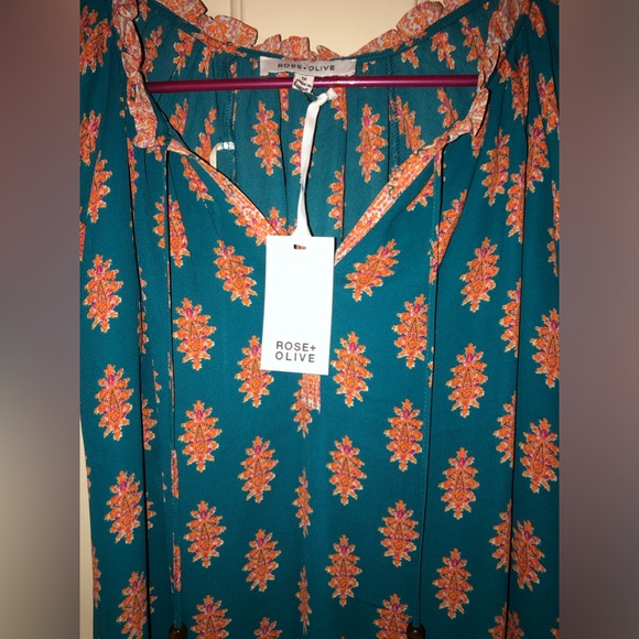 Rose + Olive Flutter cap sleeve blouse size 1X new with tags NWT - Picture 2 of 12